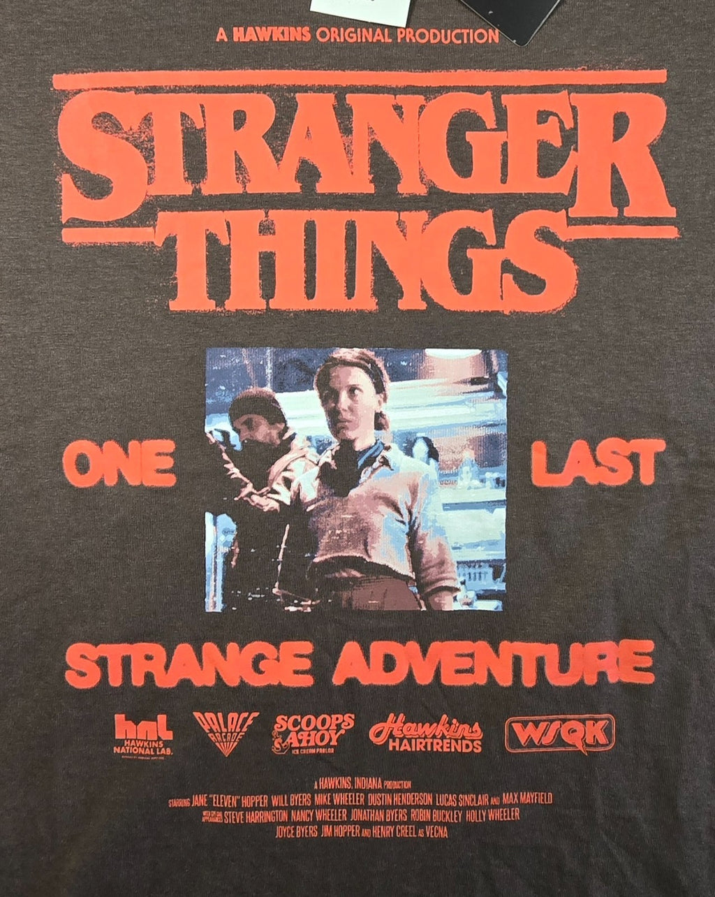 Stranger Things T Shirt 2XL One Last Strange Adventure Netflix Hawkins Graphic T