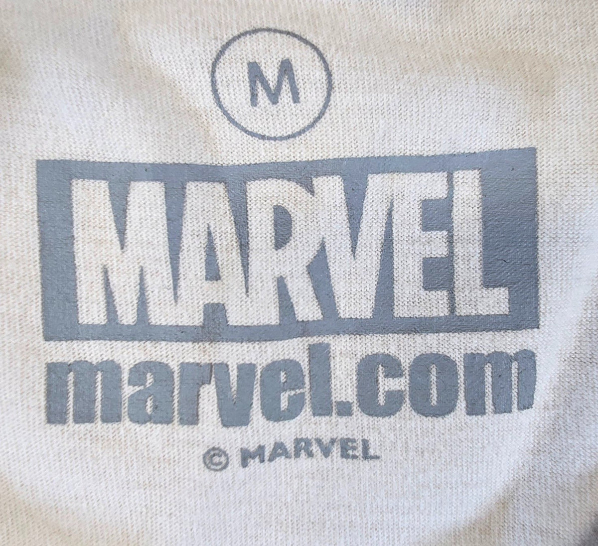 Marvel Comics T Shirt Medium M White Iron Man Spider-Man Hulk Thor Avengers Tee