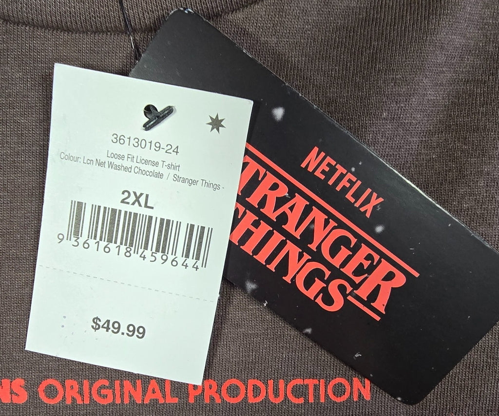 Stranger Things T Shirt 2XL One Last Strange Adventure Netflix Hawkins Graphic T