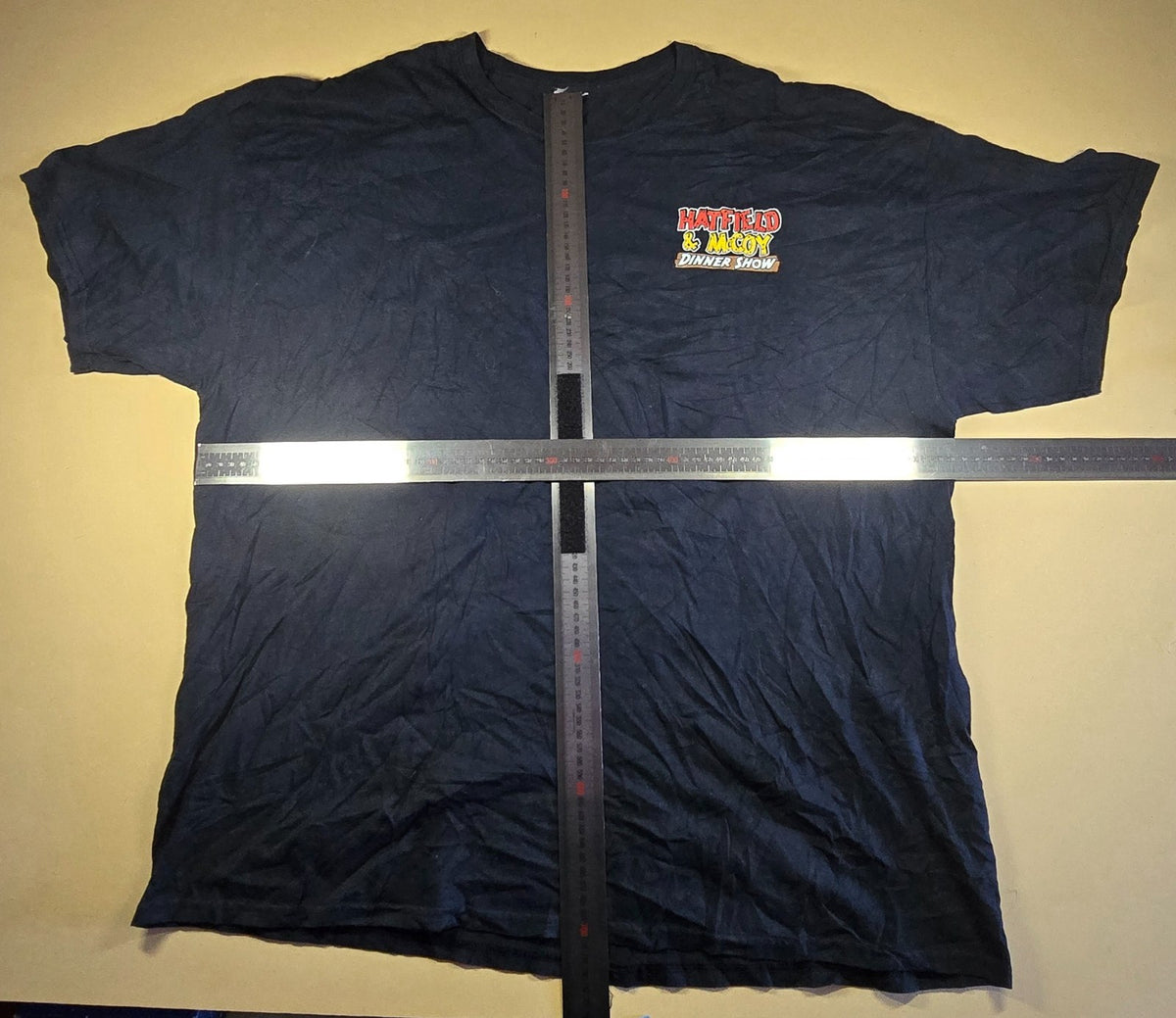 Hatfield & McCoy Dinner Show T Shirt Black Pigeon Forge Tennessee Cut Tag