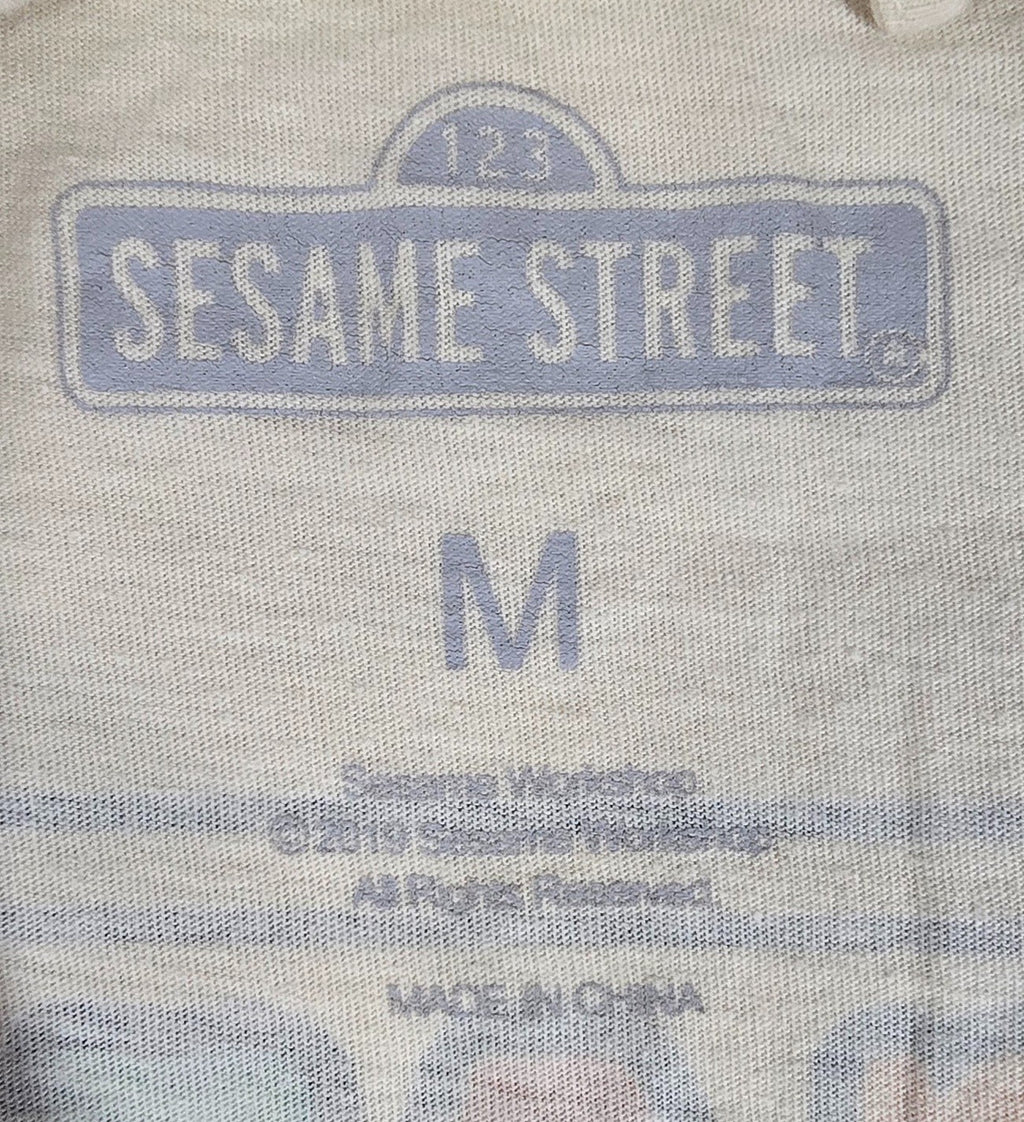 Sesame Street T Shirt Medium M White Big Bird Elmo Cookie Monster Bert Ernie Tee