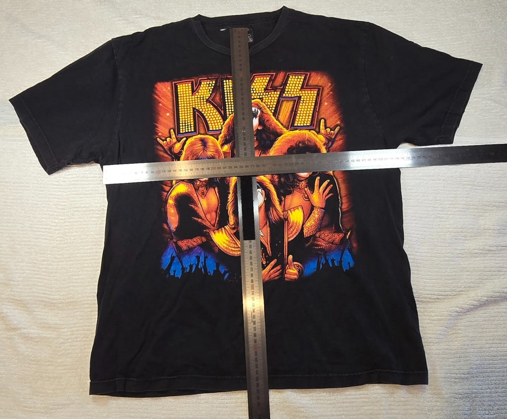 KISS Band T-Shirt Black Graphic Tee Rock Music Gene Simmons Vintage Style SizeXL