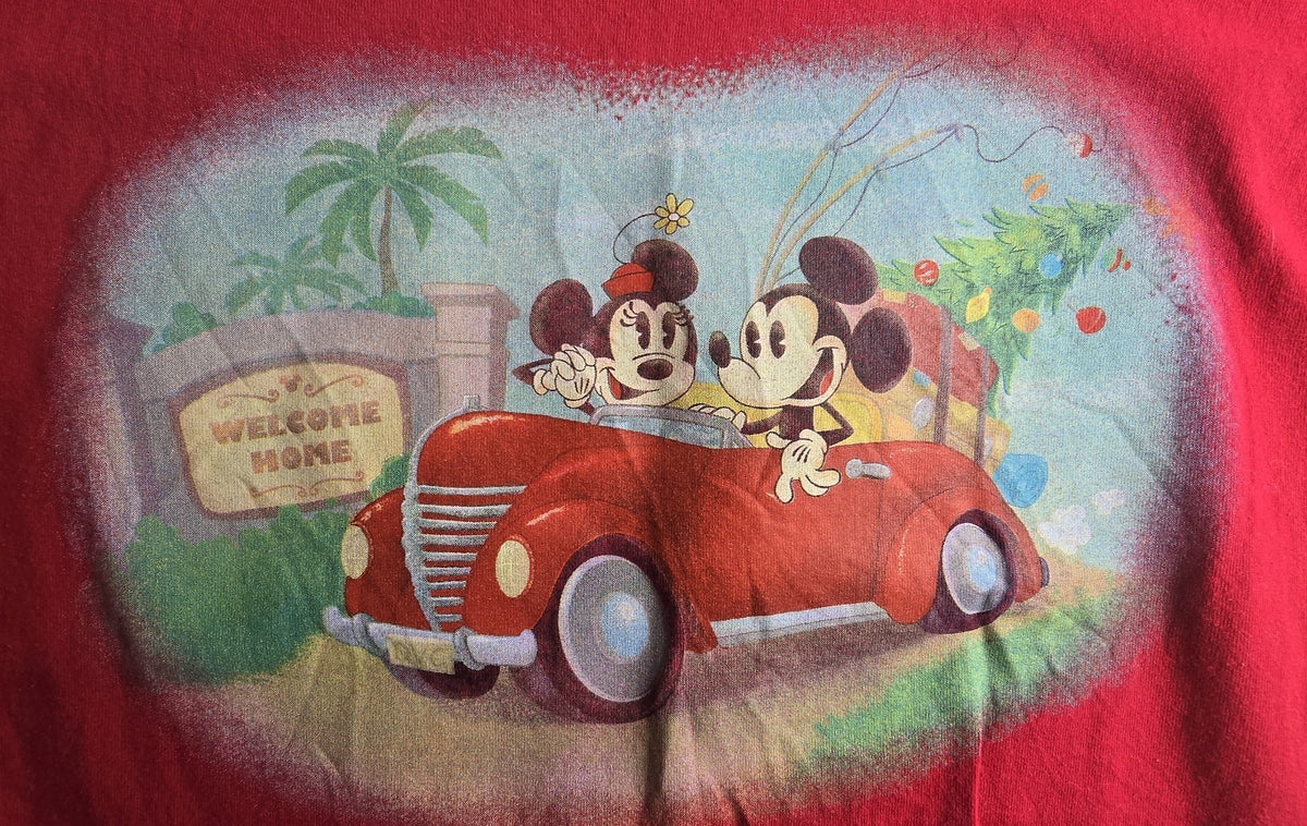 Disney DVC Merry Member Mixer 2016 Mickey & Minnie Red T-Shirt Size Medium