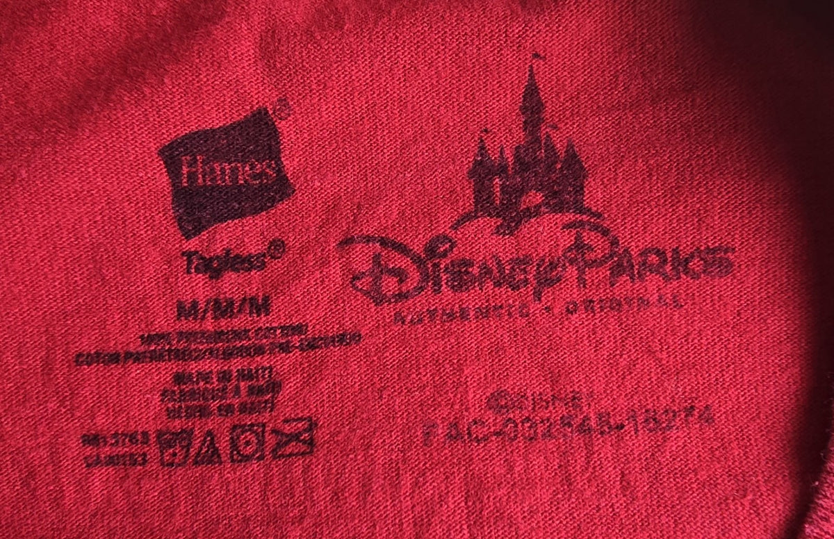 Disney DVC Merry Member Mixer 2016 Mickey & Minnie Red T-Shirt Size Medium