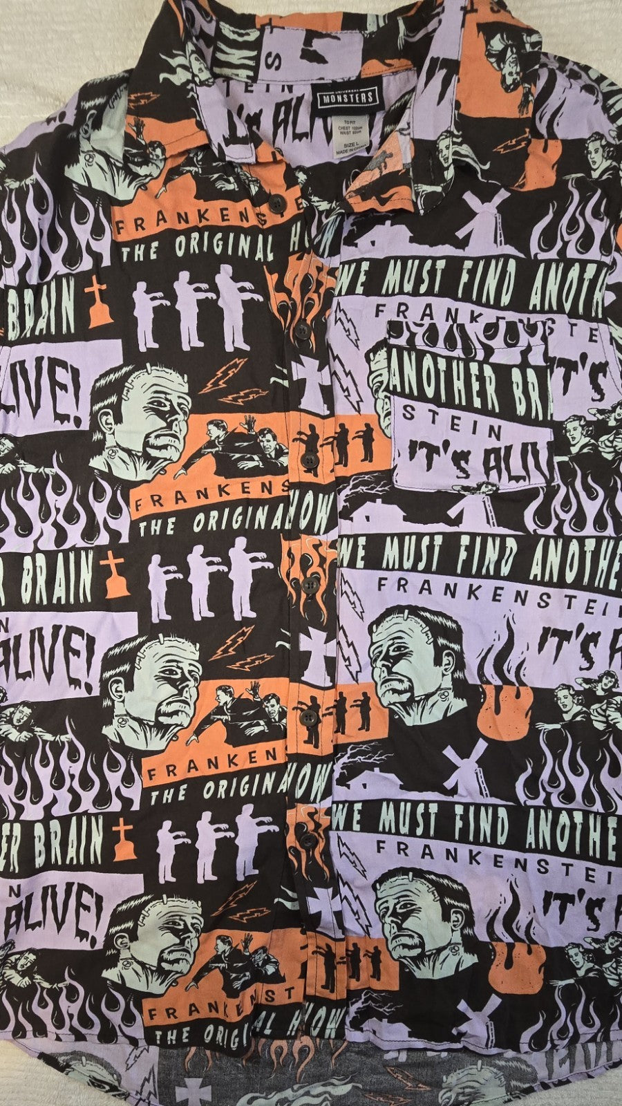 Frankenstein Monstor Size Large Men's Short Sleeved Shirt.