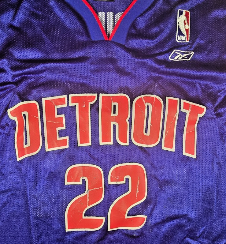 Detroit Pistons Tayshaun Prince #22 Jersey Large Reebok NBA Basketball Blue Red